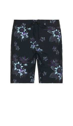 Tiki time short en color talla 30 en - Black. Talla 30 (también en 36) - TravisMathew - Modalova