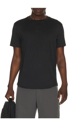 Everyday Performance Tee in . Taglia S. Also in M, L, XL/1X - Wilson - Modalova