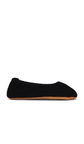 Cashmere Ballet Slipper in . Taglia M, S - White + Warren - Modalova