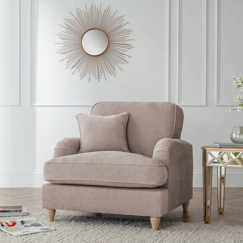 SAVE £654 - The Swift Armchair Manhattan Putty - The Great Sofa Company - Modalova