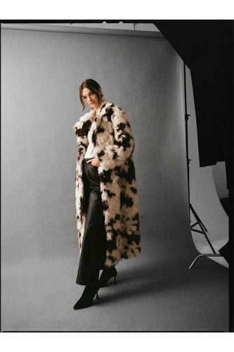 Womens Premium Curly Animal Print Fur Coat - - 12 - Warehouse - Modalova