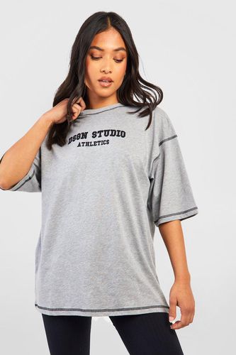 Womens Petite Dsgn Studio Applique Contrast Seam T-shirt - - 10 - boohoo - Modalova