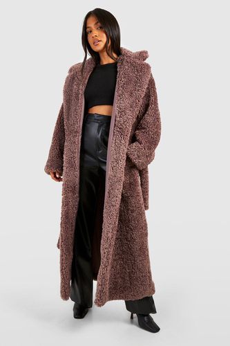 Womens Petite Belted Textured Maxi Fur Coat - - 10 - boohoo - Modalova