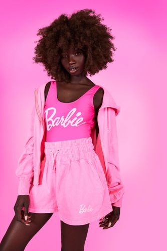 Womens Barbie Printed Jogger Short - - 10 - boohoo - Modalova