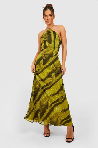 Womens Abstract Dobby Halterneck Maxi Dress - - 10 - boohoo - Modalova