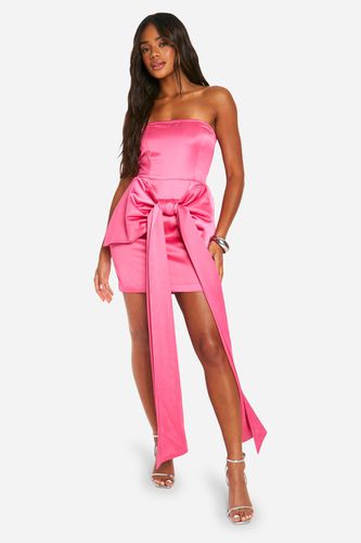 Womens Premium Structured Bow Draped Satin Bandeau Mini Dress - - 18 - boohoo - Modalova