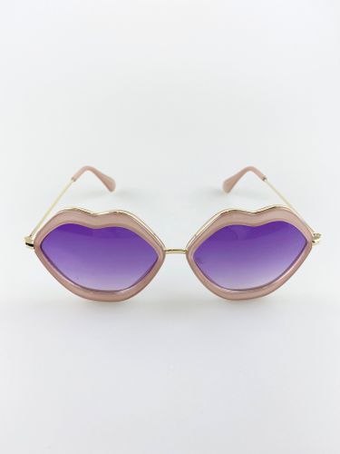 Womens Ombre Lense Lips Sunglasses - One Size - SVNX - Modalova