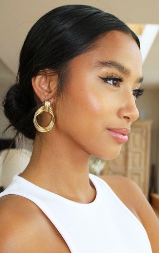 Womens Gold Twisted Diamante Drop Earrings - - One Size - NastyGal UK (+IE) - Modalova