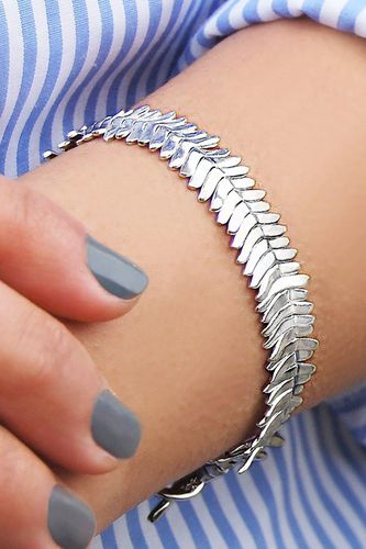 Womens Chunky Sterling Silver Leaf Bracelet - - One Size - Otis Jaxon London - Modalova