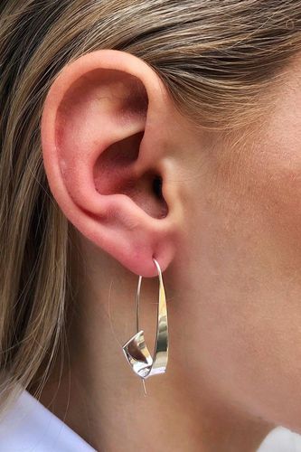 Womens Sterling Silver Flared Ribbon Hoop Earrings - - One Size - NastyGal UK (+IE) - Modalova