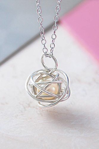 Womens Sterling Silver Caged White Pearl Necklace - - One Size - NastyGal UK (+IE) - Modalova