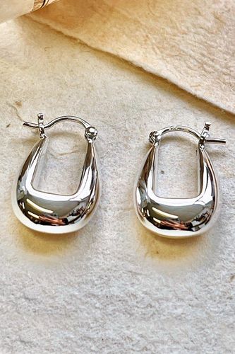 Womens Polished Huggie Hoop Sterling Silver Earrings - - One Size - Otis Jaxon London - Modalova