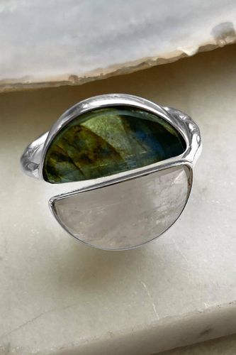 Womens Adjustable Sterling Silver Moonstone and Labradorite Moon Ring - - S - Otis Jaxon London - Modalova