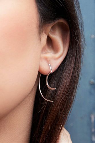 Womens Modern Curved Sterling Silver Drop Earring - - One Size - NastyGal UK (+IE) - Modalova