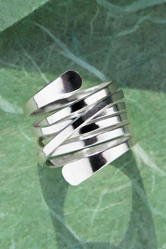 Womens Ribbon Contemporary Sterling Silver Ring - - N - Otis Jaxon London - Modalova