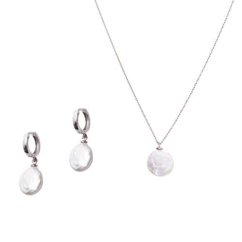 Womens Baroque Flat Pearl Pendant Necklace and Earring Sterling Silver Set - - One Size - NastyGal UK (+IE) - Modalova