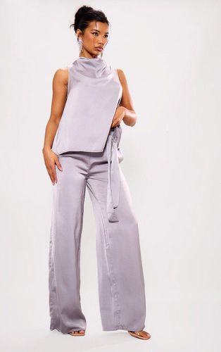 Womens Silver Satin Tailored Belted Wide Leg Trousers - 6 - NastyGal UK (+IE) - Modalova