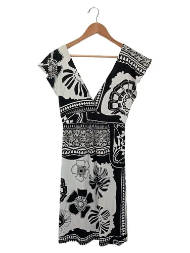 Kleid Damen Schwarz-Weiß Geometrisch Blumen Midi Größe 36 - SET - Modalova