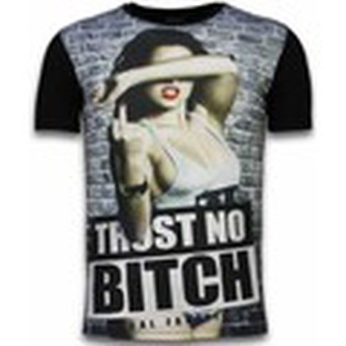 Camiseta Trust No Bitch Digital Rhinestone para hombre - Local Fanatic - Modalova