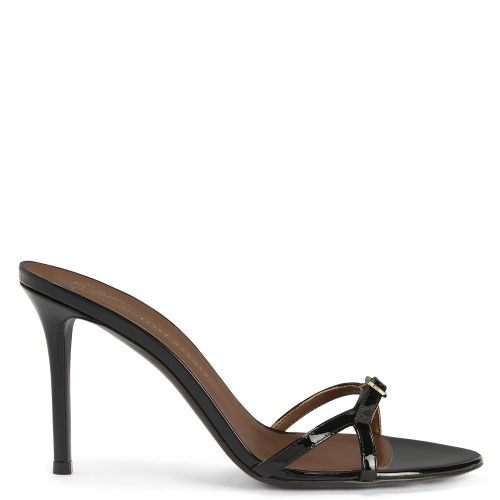 Giuseppe Zanotti OPHELIA BUCKLE 90 - Giuseppe Zanotti - Modalova