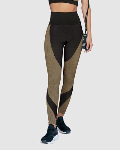 Seamless sculpting high-waisted graphic active legging - Leonisa - Modalova