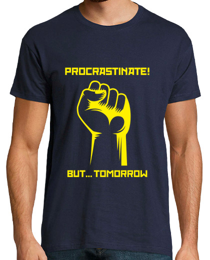 Camiseta procrastinar pero mañana - latostadora.com - Modalova
