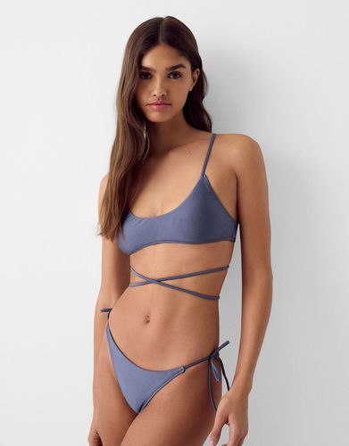 Top Bikini Sport Brillo Mujer Xs - Bershka - Modalova