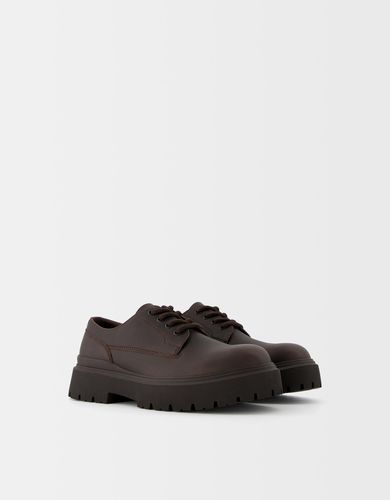 Zapato Blucher Hombre 40 - Bershka - Modalova