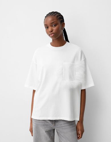 Camiseta Manga Corta Bolsillo Plumas Mujer M - Bershka - Modalova