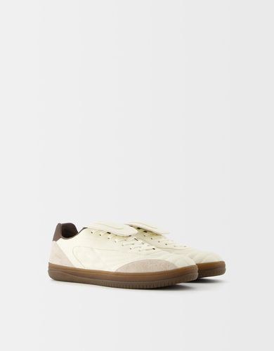 Zapatillas Retro Fútbol Con Lengüeta Hombre 42 - Bershka - Modalova