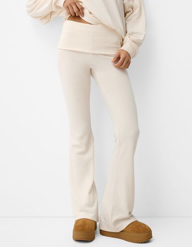 Pantalón Flare Cintura Vuelta Soft Touch Mujer 10-12 - Bershka - Modalova