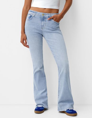 Jeans Flare Mujer 36 - Bershka - Modalova