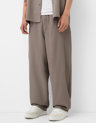 Pantalón Wide Leg Plisado Hombre L - Bershka - Modalova