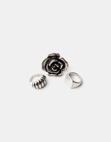 Pack 3 Anillos Rosa Metálica Mujer S - Bershka - Modalova