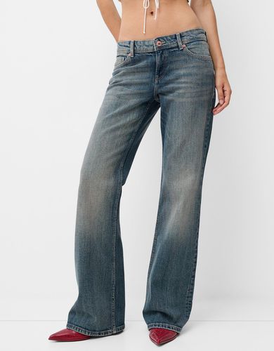 Jeans Bootcut Low Waist Mujer 34 - Bershka - Modalova