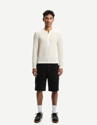 Hka Bermuda Cargo Hombre 40 Negro" - Bershka - Modalova