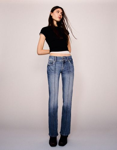 Jeans Bootcut Low Rise Mujer 10-12 - Bershka - Modalova