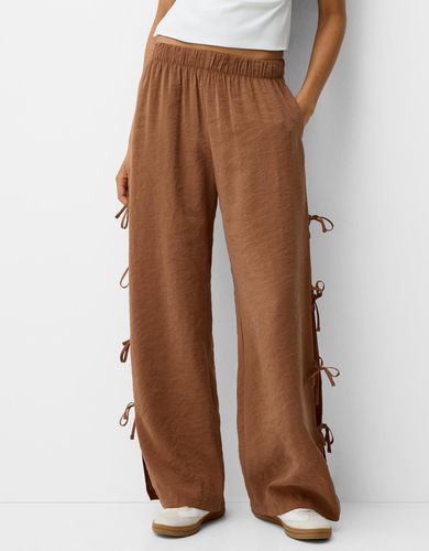 Pantalón Fluido Lazadas Laterales Mujer Xs - Bershka - Modalova