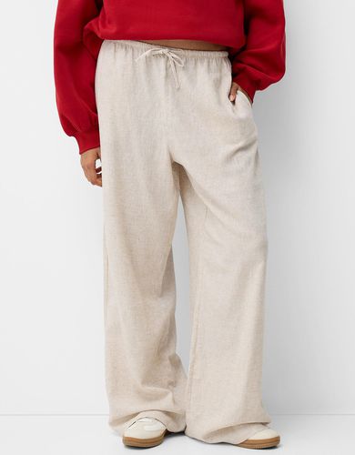 Pantalón Straight Con Lino Cintura Goma Mujer 10-12 - Bershka - Modalova