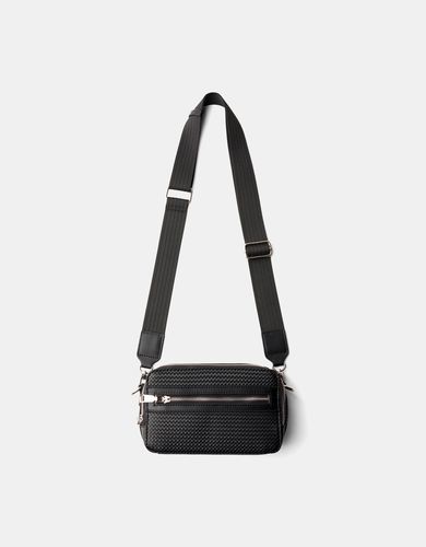 Bolso Crossbody Trenzado Hombre - Bershka - Modalova