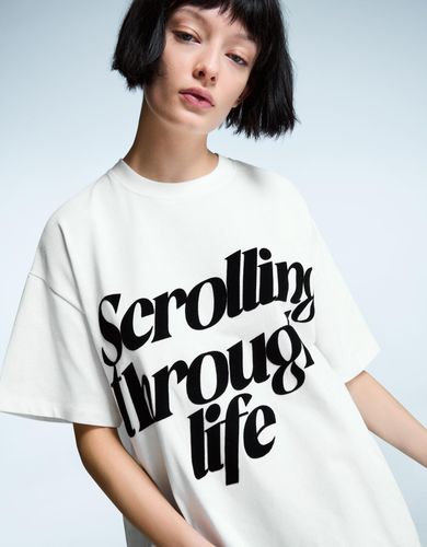 Manga Corta Oversize Print Mujer Xs " - Bershka - Modalova