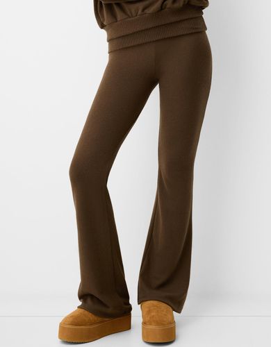 Pantalón Flare Cintura Vuelta Mujer 10-12 - Bershka - Modalova