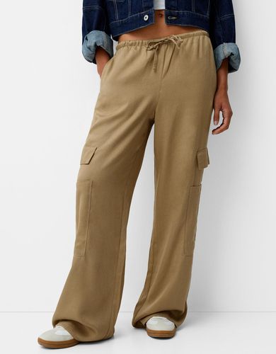 Pantalón Fluido Bolsillo Lateral Mujer L - Bershka - Modalova