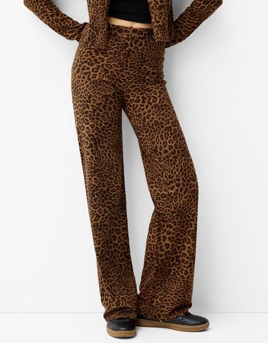 Pantalón Recto Animal Print Mujer M - Bershka - Modalova