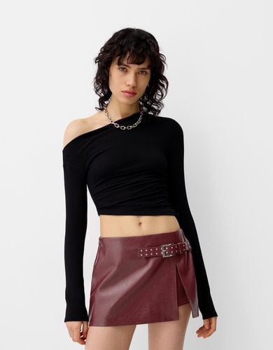 Falda Mini Efecto Piel Mujer 10-12 - Bershka - Modalova