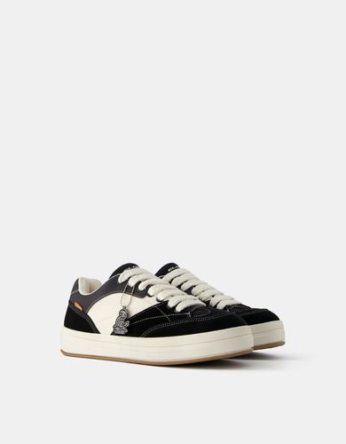 Zapatillas Detalle Llavero X El Niño Hombre 40 - Bershka - Modalova