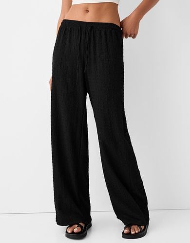 Pantalón Recto Gofrado Mujer Xs - Bershka - Modalova