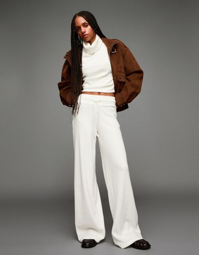 Alón Wide Leg Rib Soft Mujer M " - Bershka - Modalova