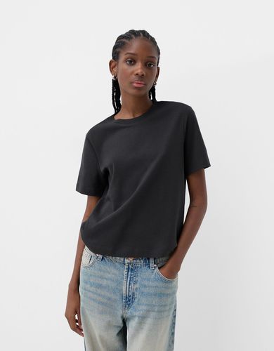 Camiseta Manga Corta Regular Fit Mujer M - Bershka - Modalova