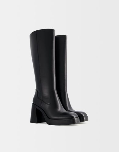 Botas Tacón Ancho Plataforma Mujer 35 - Bershka - Modalova